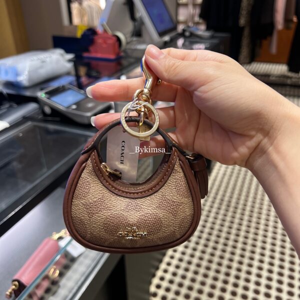 Charm Túi Mini Carmen Hobo CBK67